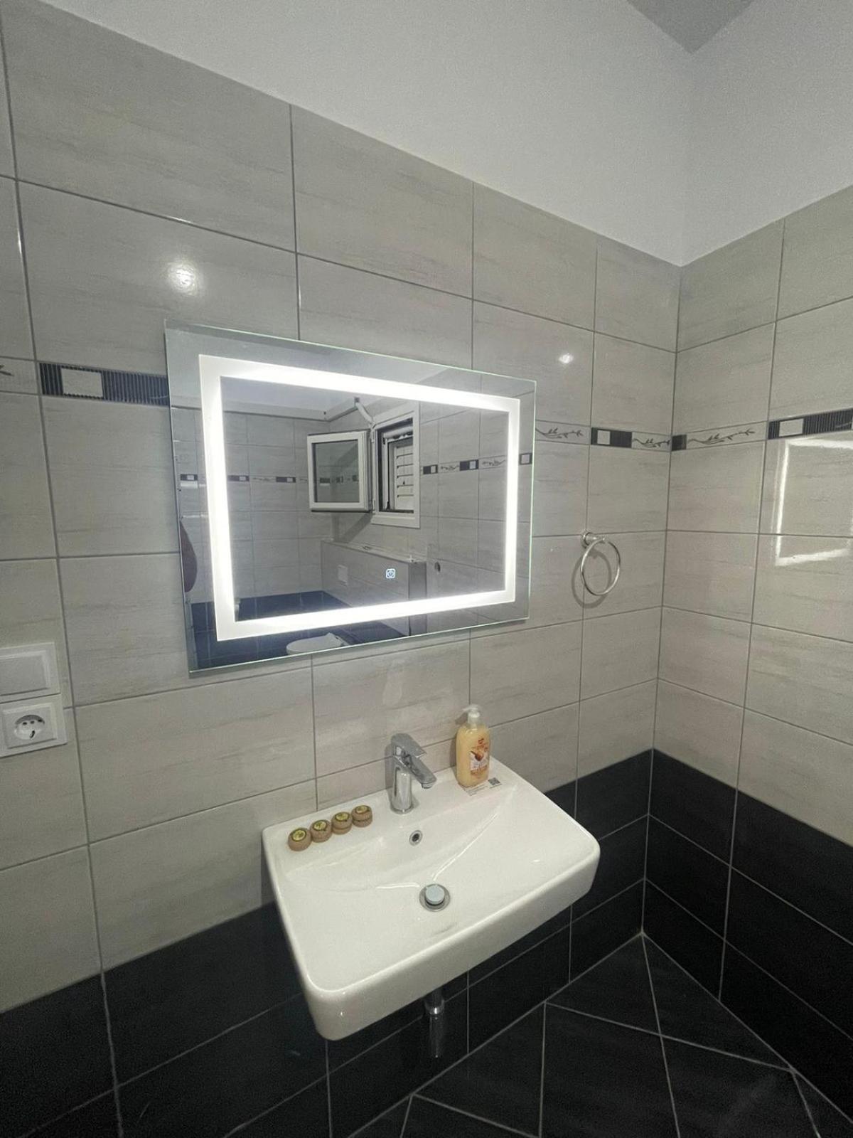 Vanesa Rooms Sarande Ngoại thất bức ảnh